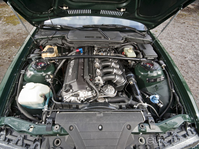 BMW M3 GT 1995 S50B30 engine