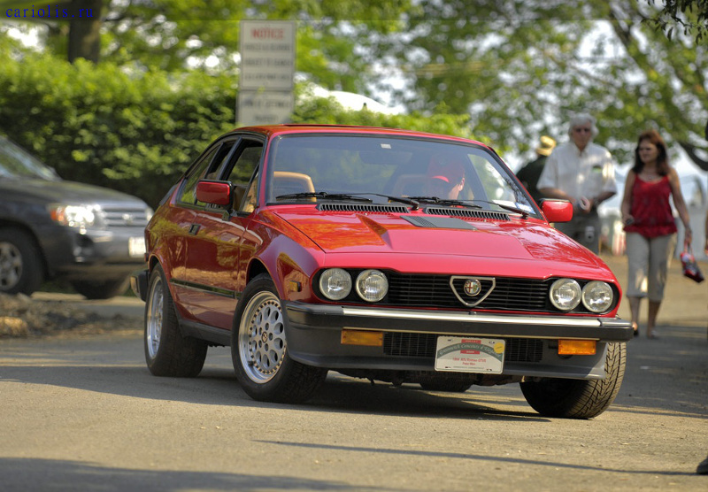 Alfa Romeo Alfetta GTV 6