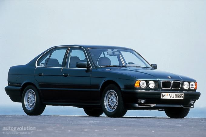BMW-5-Series-E34-Sedan-v8